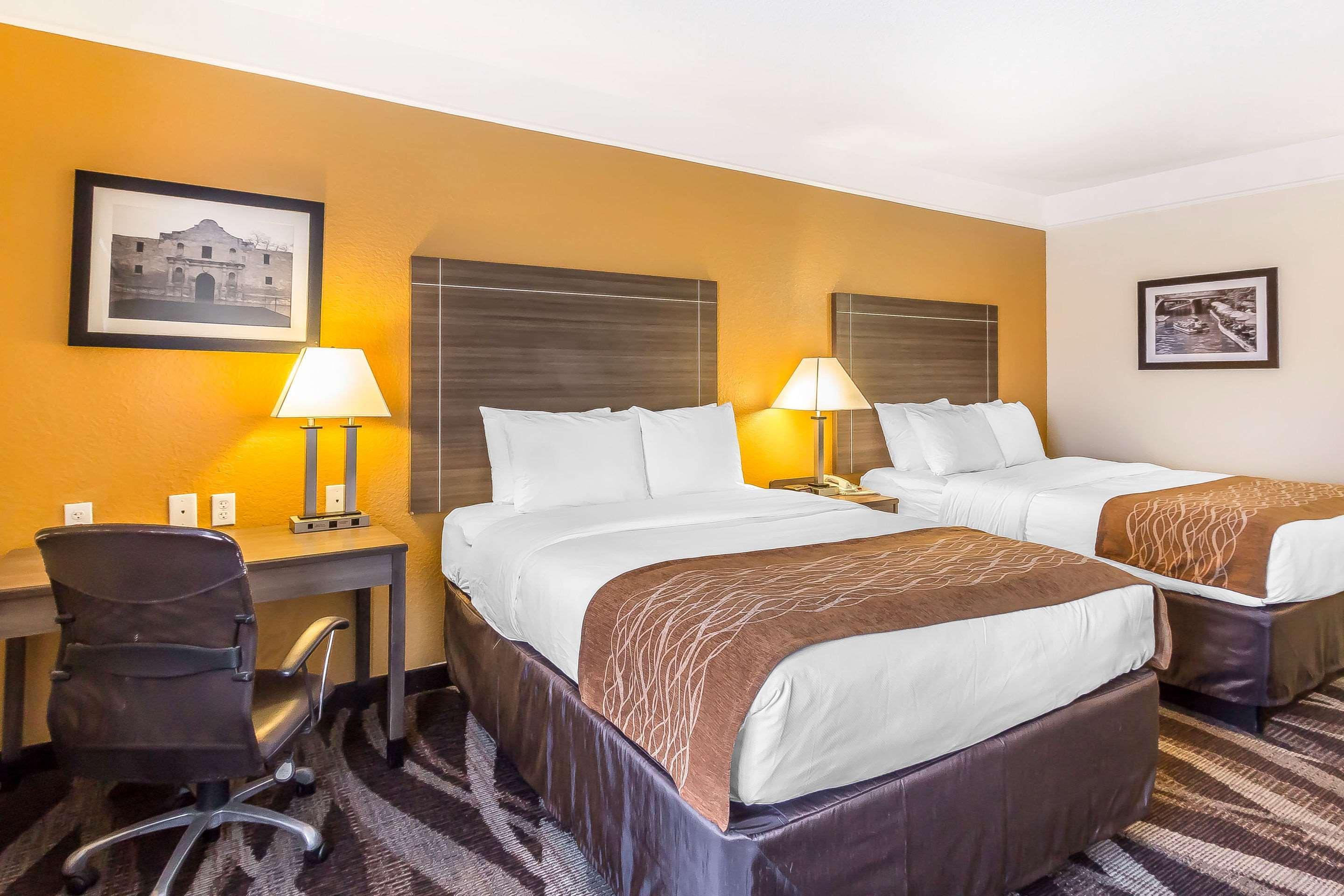 Comfort Inn Near Frost Bank Center San Antonio Esterno foto