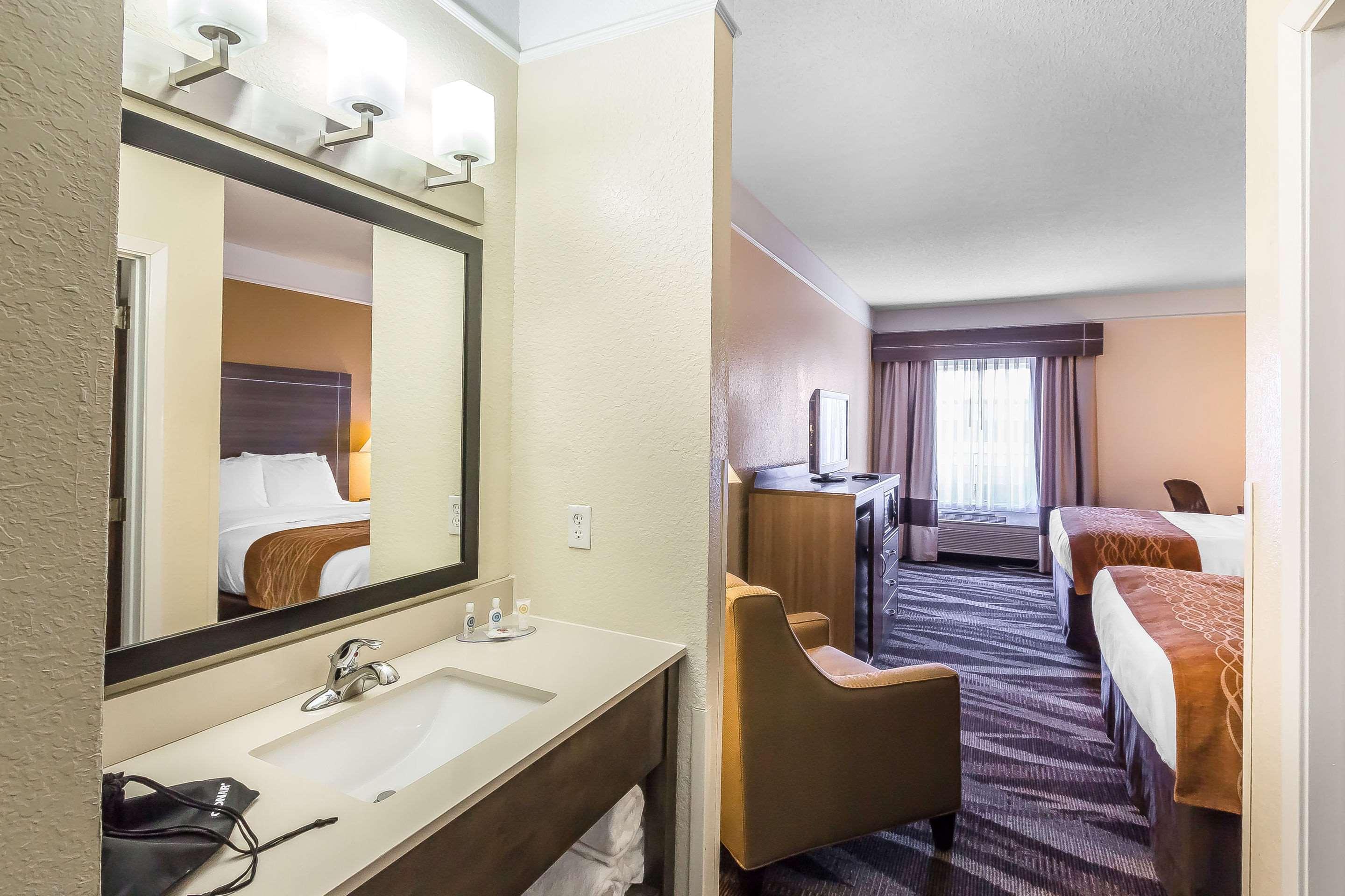 Comfort Inn Near Frost Bank Center San Antonio Esterno foto